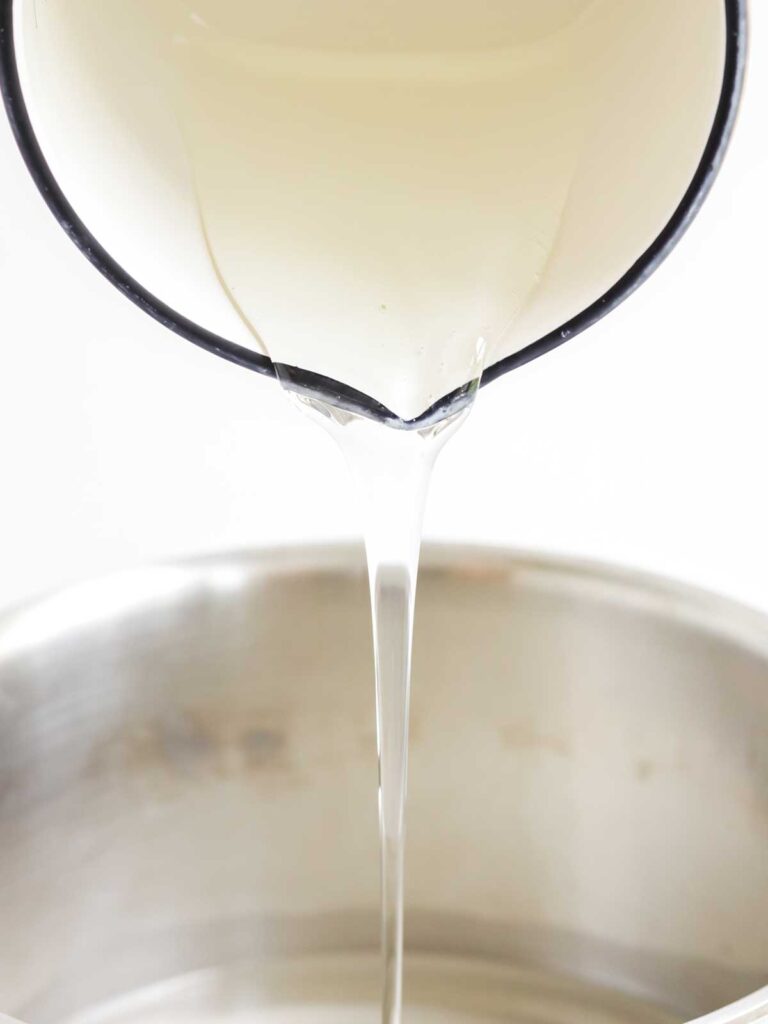 Pouring the syrup into a pot