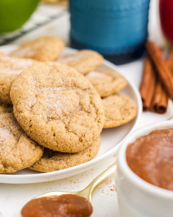 a close up image of apple butter cookies on a plate